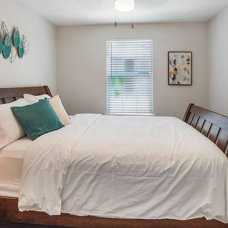 Cozy Two Bedroom Home Minutes From Downtown! Houston Eksteriør billede